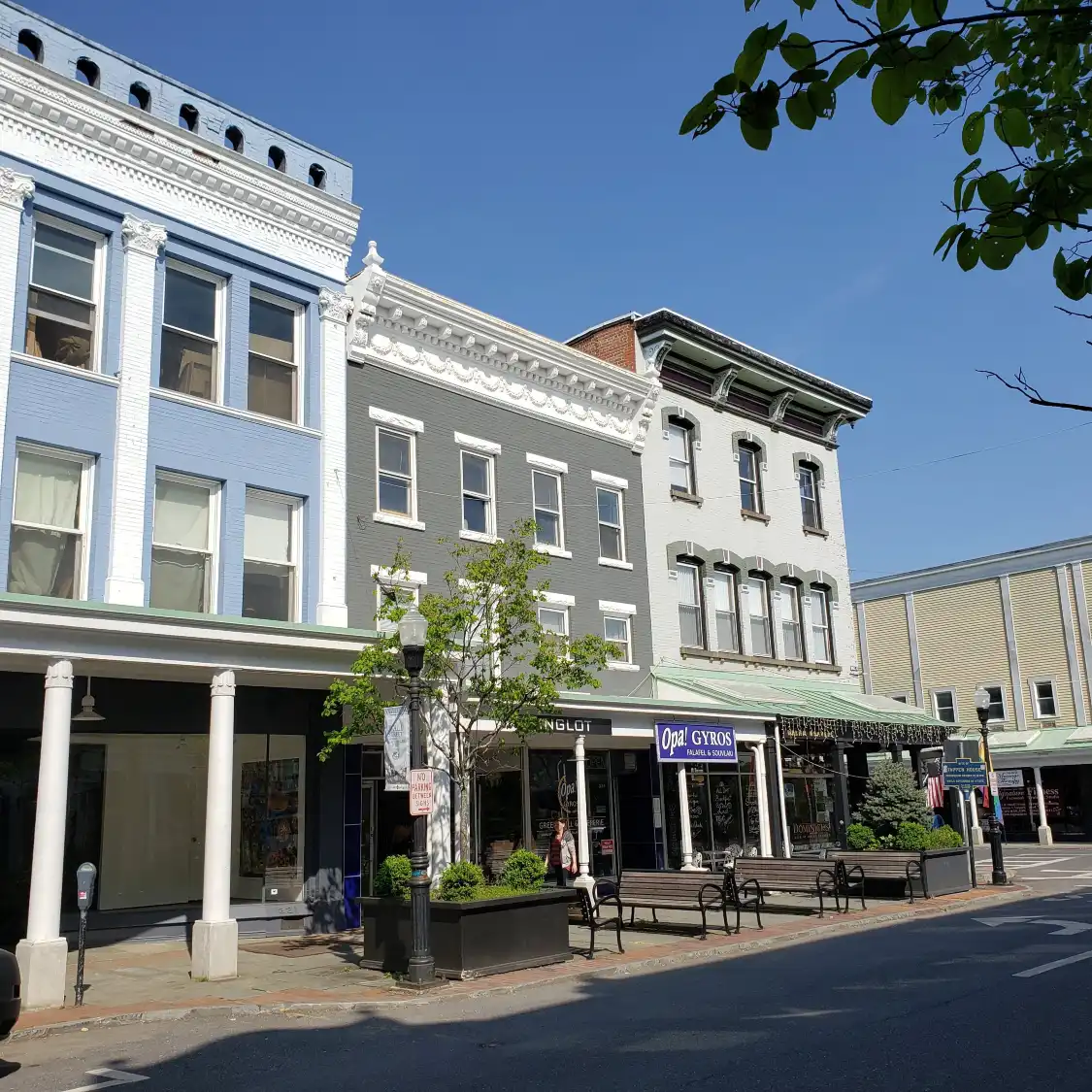 Hotels near Kingston Uptown Historic District