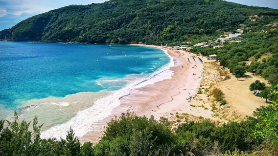 Lichnos Beach