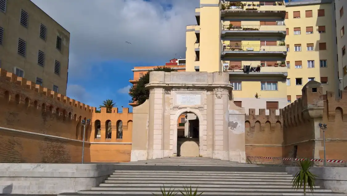 Hotels near Porta Livorno