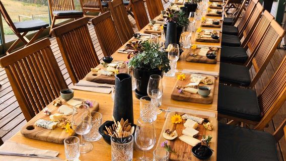 Ewenique Tasting House