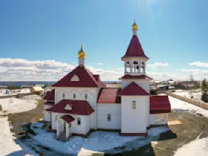 Tserkov' Kipriana I Iustiny.