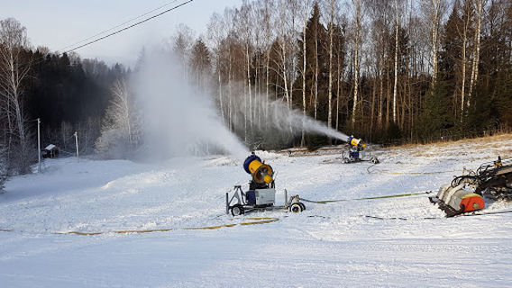 Hill of Morta and downhill skiing