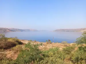 Chas-Kaman Dam