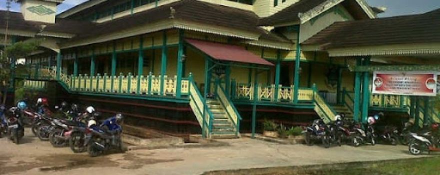 Rumah Adat Melayu Putussibau