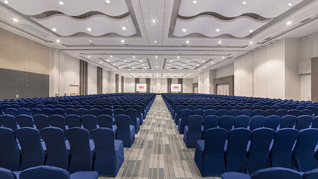 SMX Convention Center Clark