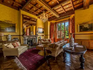Huntsham Court Country House