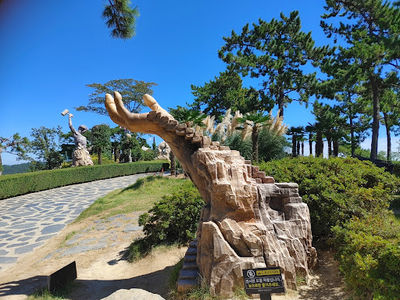 Yeosu Art Land Media Art Sculpture Park