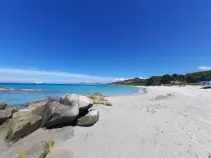 Plage de L'Île-Rouse