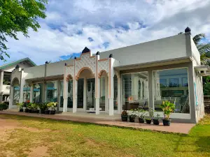 Masjid Rahmatullah Lampuuk (Masjid Turki)