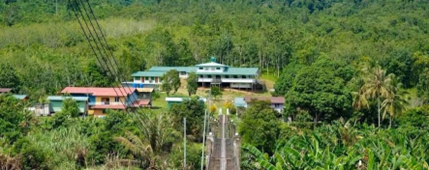 Masjid As-Syahadah Kampung Padang, Sapulut, Sabah.