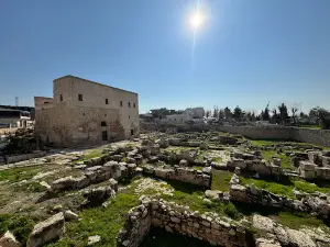 Kaçakçılar çarşısı