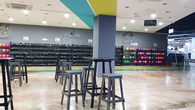 Club300 Bowling Centre Heukseok