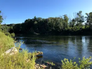 Sawdust Hole River access