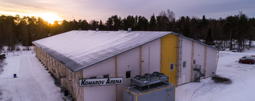 Uudenkarlepyyn Jäähalli