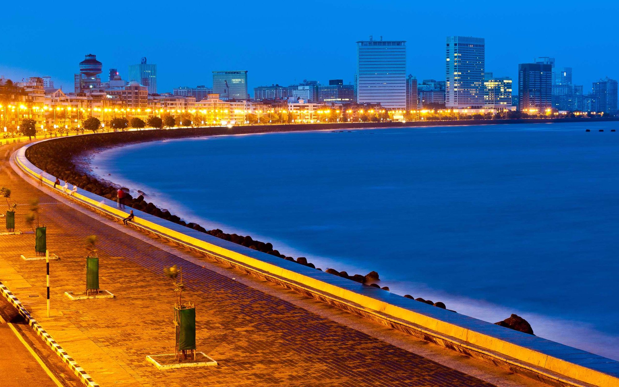 Popular Night Attractions in Mumbai