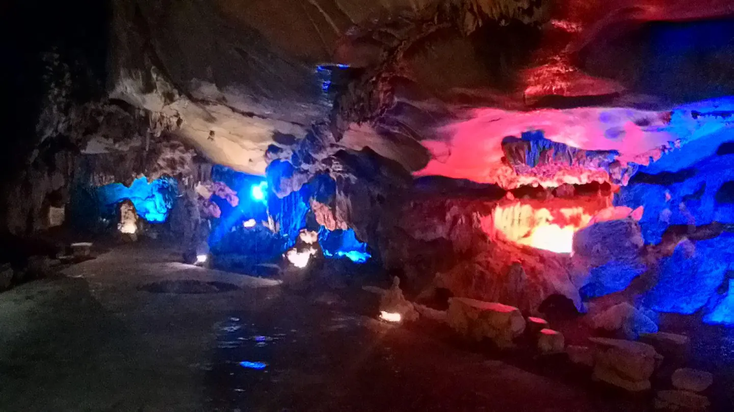 2_Nhi Thanh grotto