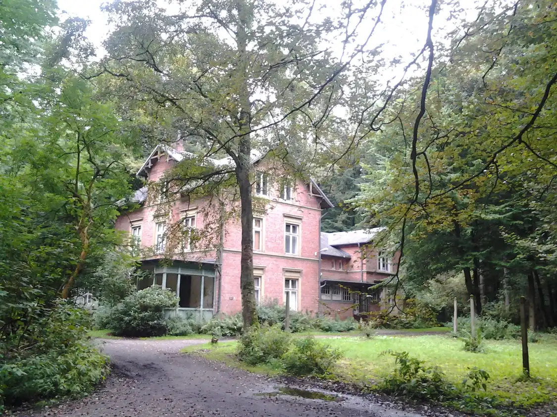 Hotels near Niendorf Enclosure