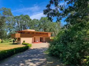 The Gordon House by Frank Lloyd Wright