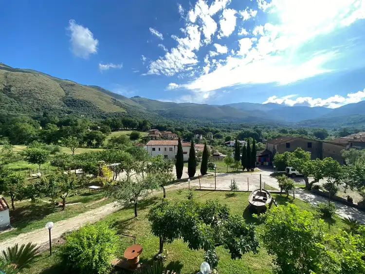 Hotels in Licusati