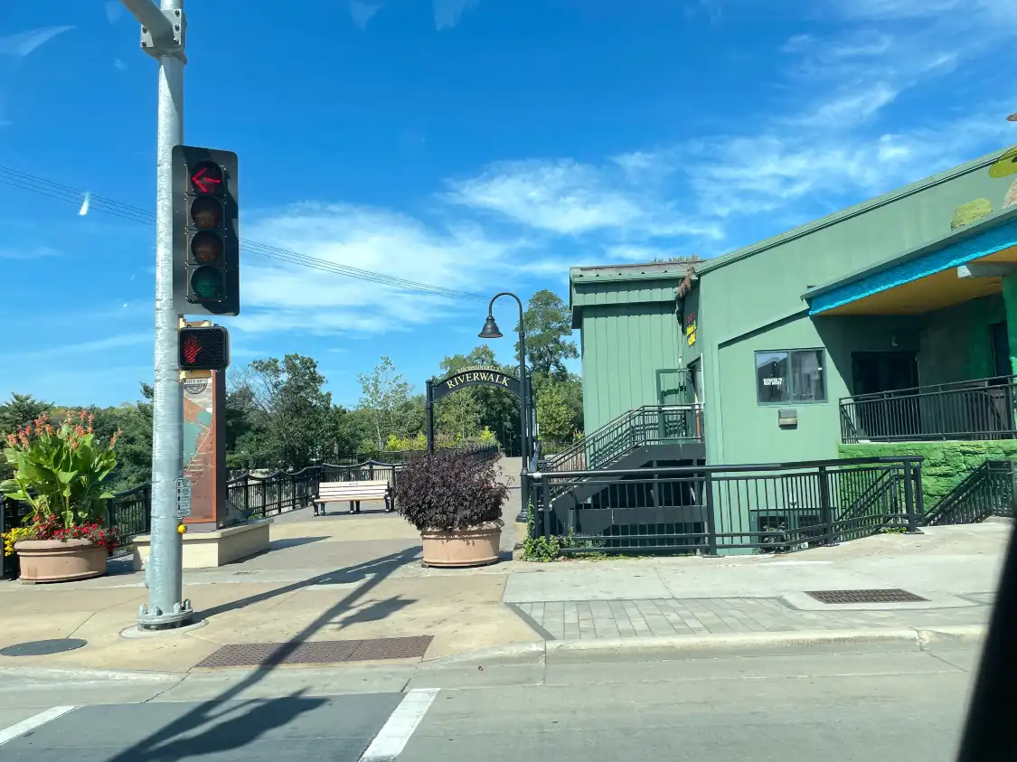 Hotels near Riverwalk