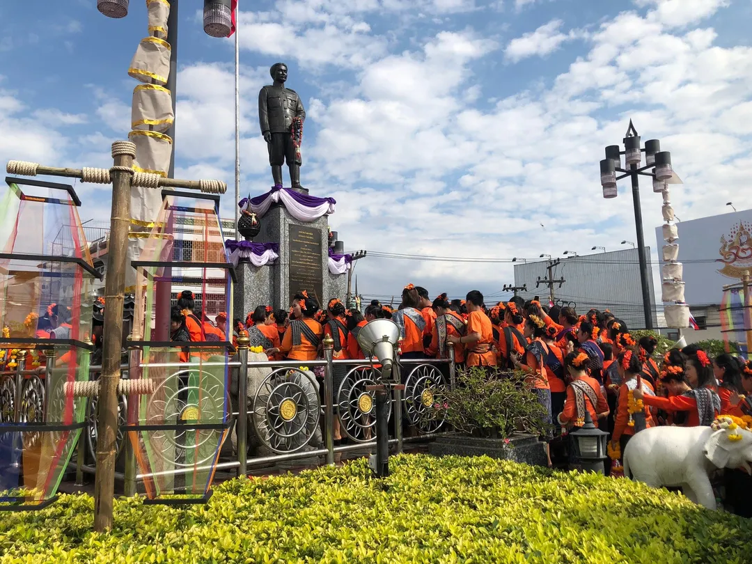 Krom Luang Prachaksinlapakhom Monument