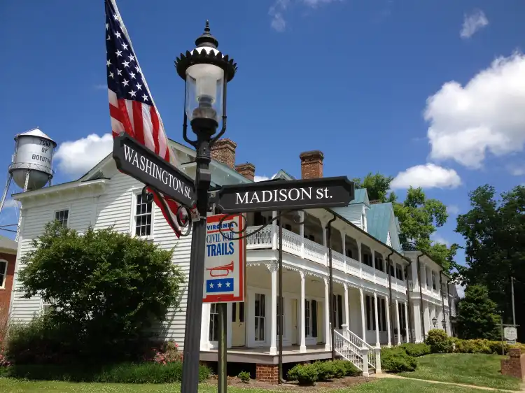 Hotels in Mecklenburg County