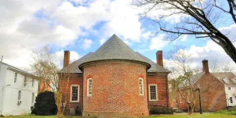 1750 Isle of Wight Courthouse