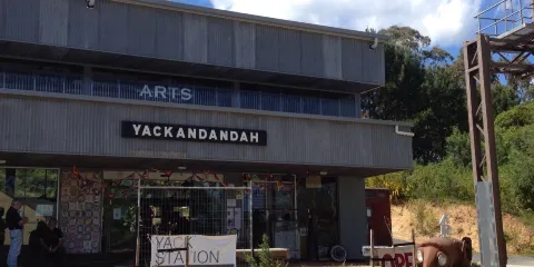 Yack Station