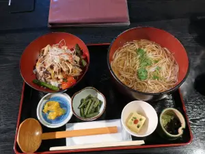 Akita Marugoto market