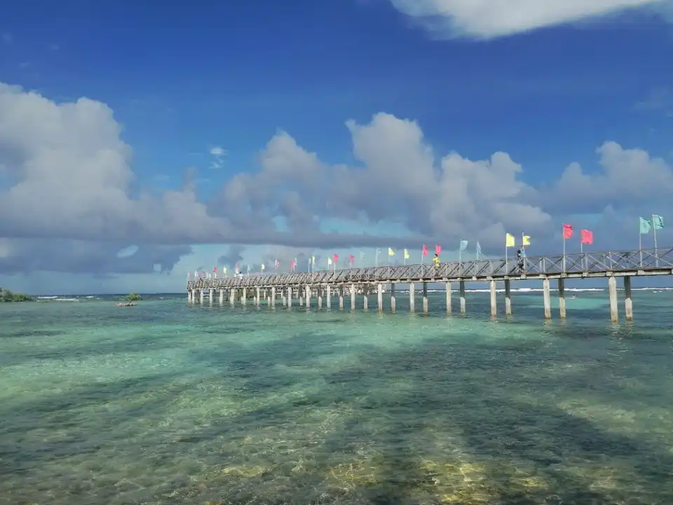 2_Cloud 9 Surfing Area