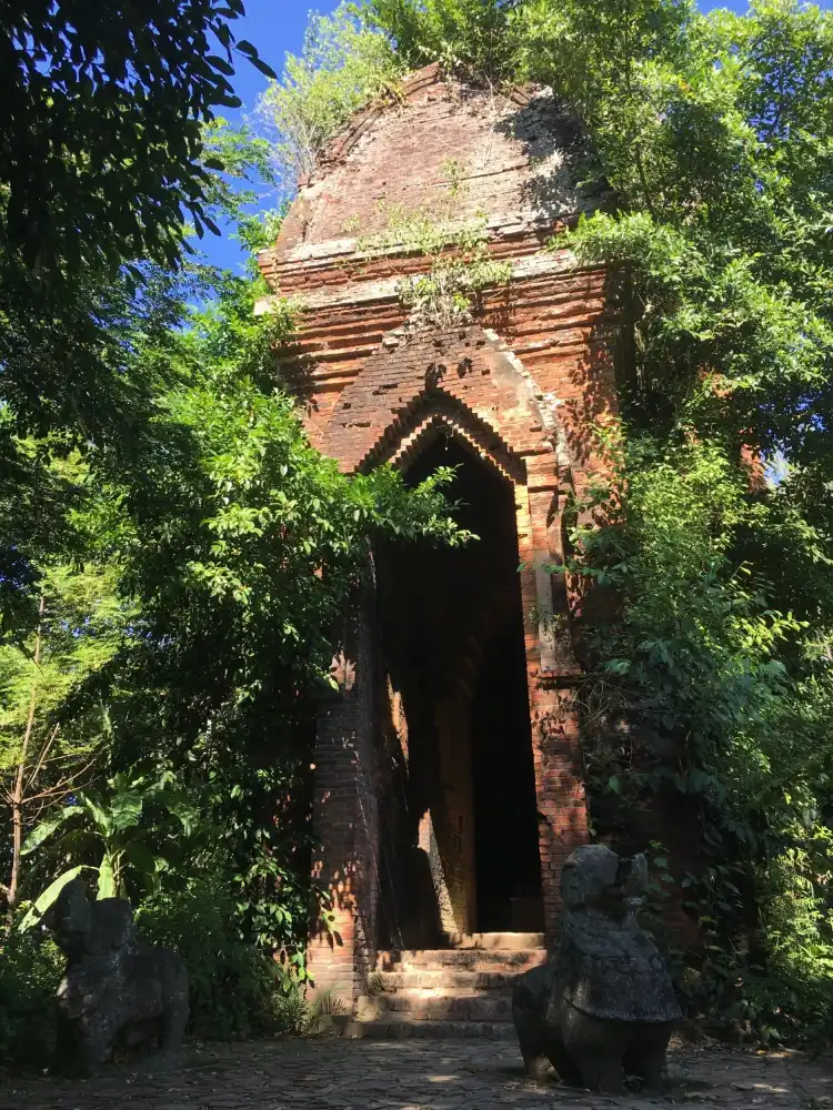 Hotels in Điện An