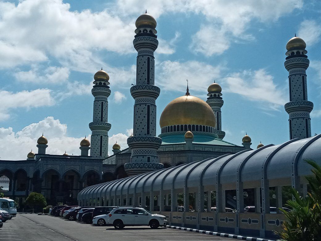 Hassanal Bolkiah Pekan Tutong Mosque