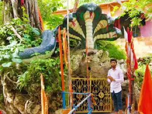Gupatwada Shiv Temple