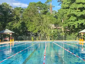 Kuala Kencana Swimming Pool