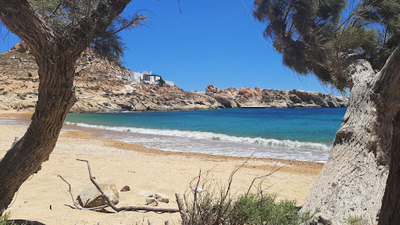 Paralia Agios Sostis