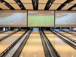 Alboa Lounge and Lanes Club