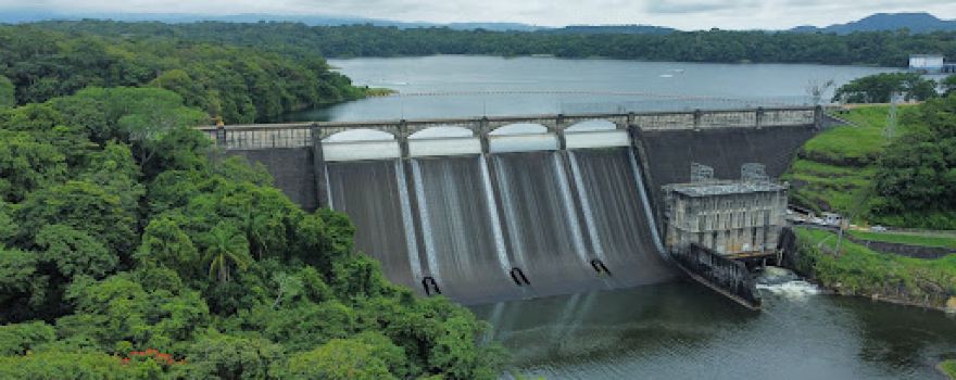 Mirador De La Represa Madden