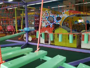 Fly Kids entertainment