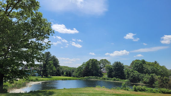 Minnechaug Golf Course