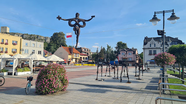 Rynek Olsztyn koło Częstochowy