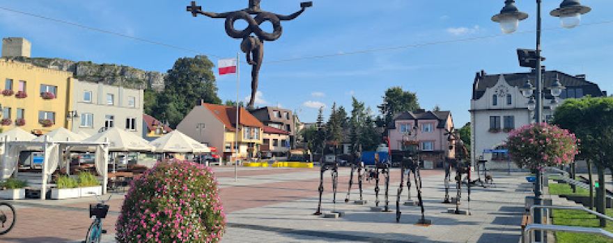 Rynek Olsztyn koło Częstochowy