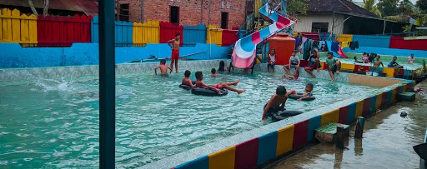 Kolam Renang 99 loa duri