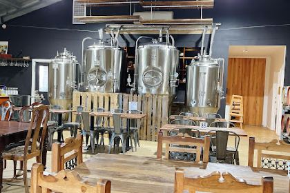 FarmDog Brewing at McGlashan Estate