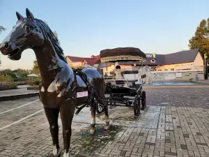 Anseong Farmland Character Plaza