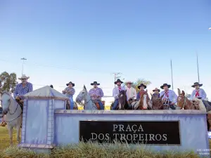 Praça Do Tropeiro