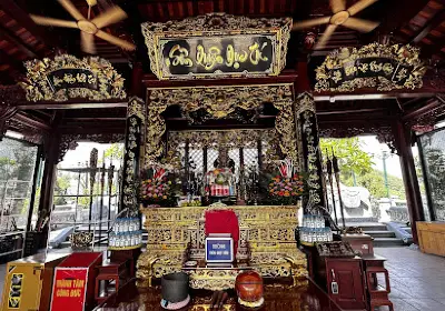 Con Ông Hoàng Bảy: Mẫu Văn Khấn, Đền Chùa, Miếu và Lễ Cúng Bái
