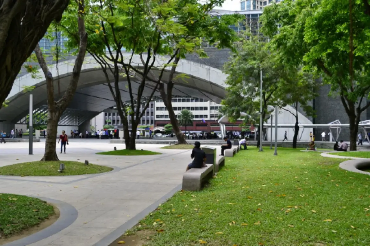 Ayala Triangle Gardens