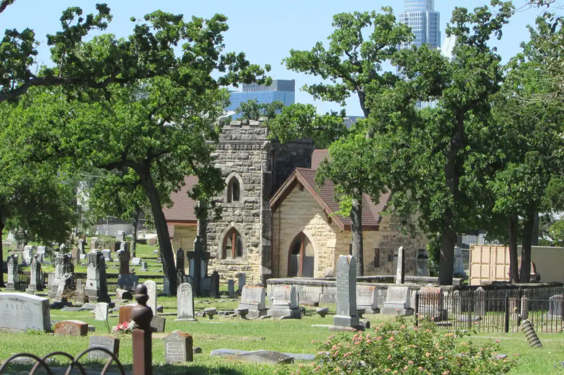 Hotel in zona Oakwood Cemetery