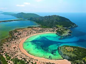 Voidokilia Beach