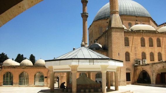 Mevlid-i Halilulrahman Mağarası